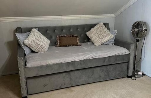 Downtown Niagara Falls House | 10 minute Walk to Niagara Falls - Sweet Cottage