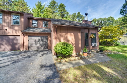 Malta House | 11 Miles to Saratoga Race Course: Upstate Retreat!