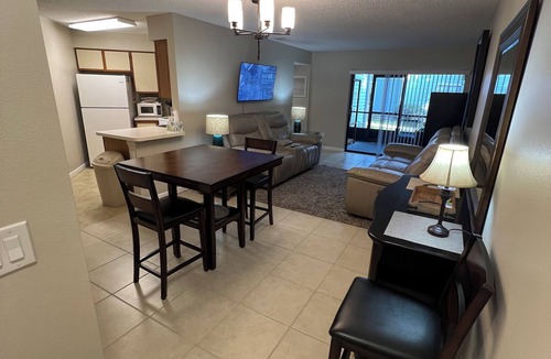 Ventura Condo | 2-bedroom condo gated Ventura Orlando with AC, WiFi, fitness room, golf, more
