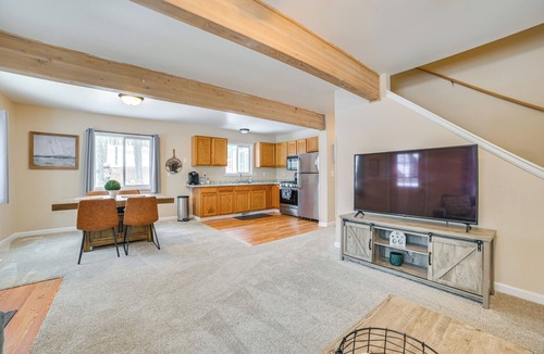 Higgins Lake Cabin | 2 Blocks to Higgins Lake: Family-Friendly Home