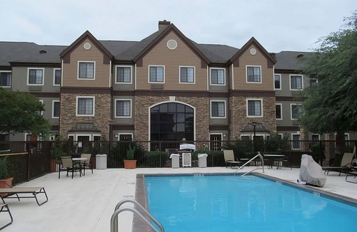 Vance Jackson Apartment | 2 Studio Suites | Free Breakfast | Near Antonio International Airport