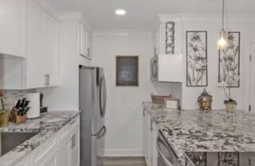 Peachtree Center Condo | 20th FL Skyline Condo Walk to Stadiums Sleeps 6 concerts,conventions & World Cup