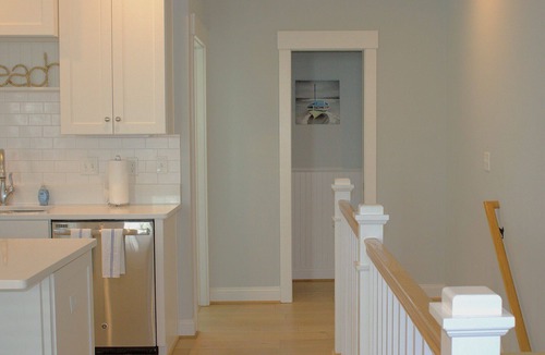 Northeast Virginia Beach House | 2BR Virginia Beach townhouse with king suite, balcony, WiFi, parking.