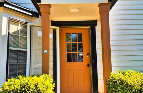 Stone Mountain House | 3-bedroom house in gorgeous Stone Mountain with AC and nice decking space