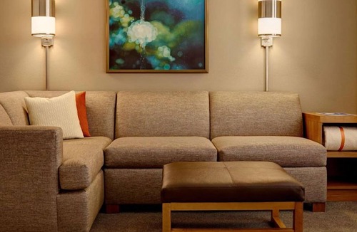 St. Johns Hotel | 3 Pet-Friendly Accommodation, Pool, Free Parking, Visit LBJ Presidential Library