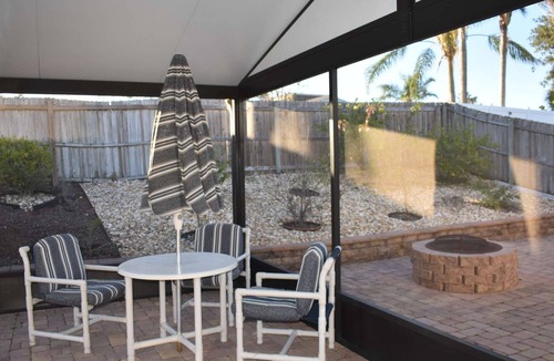 Sunridge Woods House | 3bed/2bath pool home, sleeps 8 guests, great location, private/sunny aspect.