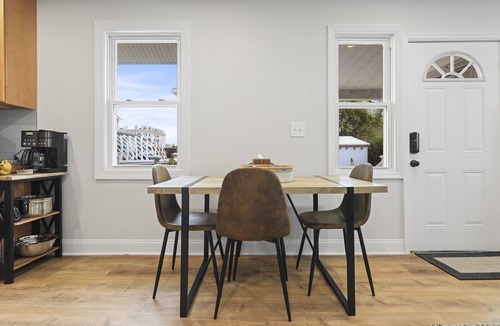Wall House | 4 HOUSES to BEACH! Remodeled 2026. 4 passes, chairs, towels, umbrellas included