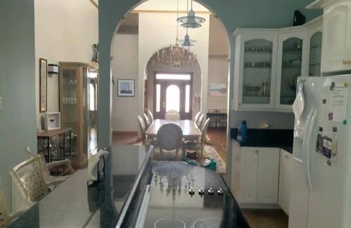 Diamond Beach House | 4BR/3.5BA, 1 block to Diamond Beach!