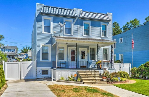 Westfield Cottage | 6 Mi to Inner Harbor - Family Home w/Fenced Yard!
