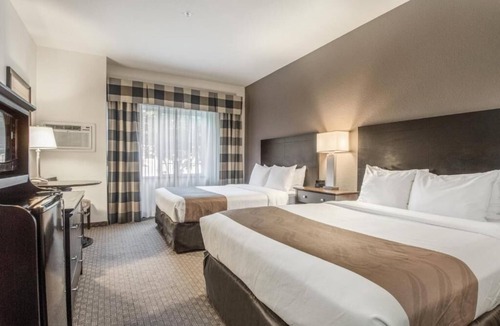 Gresham House | A good value for exploring the Historic Columbia River Highway!