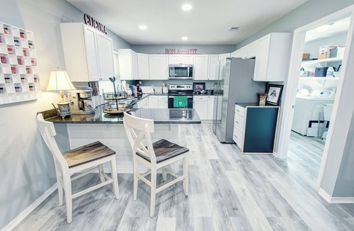 Fairhope House | A Quiet 4 Bedroom Fairhope Home, 1 Acre, Family Friendly & Downtown in Minutes
