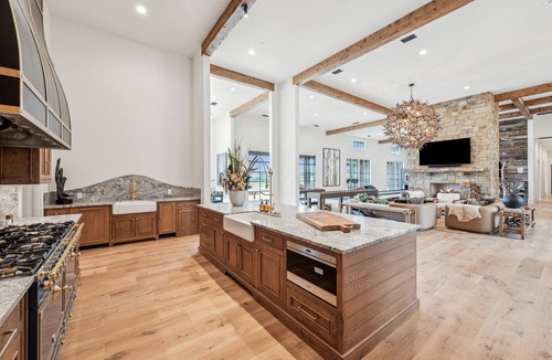 Henderson County House | Above Seven Points Ranch | Two Wings | Bowling | Pool | Lake | 1000 Acres
