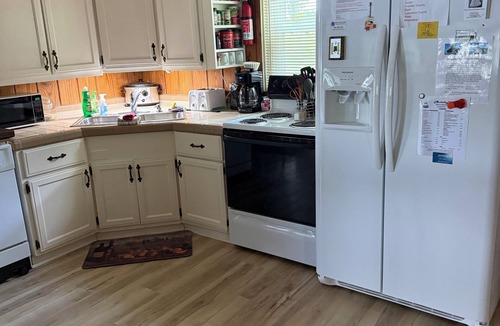 Muscle Shoals House | Ahhh, Relax in this Furnished, Clean and Quiet Lake House. Great 5 star reviews.
