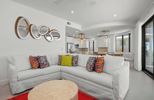 Ilexhurst House | Anna Maria Wave: Stunning Beachfront Home with Pool and Poker Room