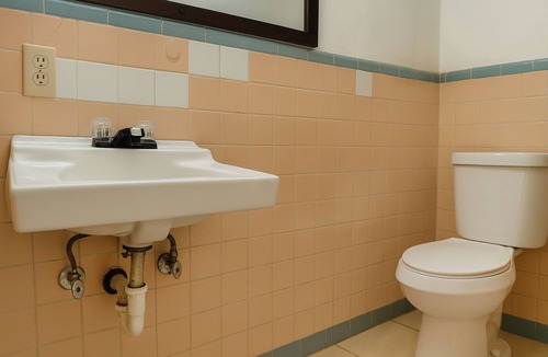 Old Seminole Heights Hotel | Antigua Motel by OYO Tampa US - 41