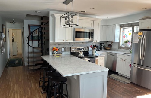 Dewey Beach Condo | Available 2 night Fall Bayfront beach Getaway & parking sleeps 8
