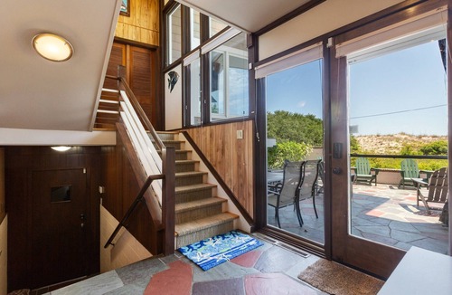 Northeast Virginia Beach House | Award Winning Ocean Front Architectural Gem [Home Share per VA Beach Zoning]