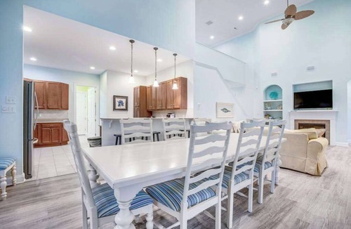 Bayside Village House | Bayside Resort house w/golf on-site, private gas grill, pool & basketball court