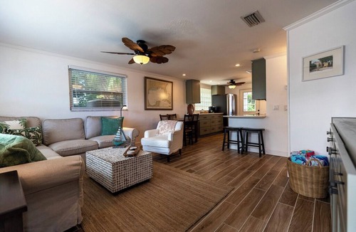 Anna Maria House | Beachy Boathouse Cottage, 2 BR,1BA, Private Pool, Steps to Beach and Bay-