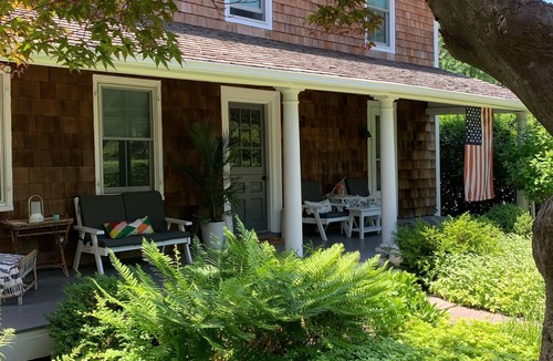 Village of Southampton House | Beachy Chic South of the Hwy in SH Village just 3blks to shops, food and fun!⛱️
