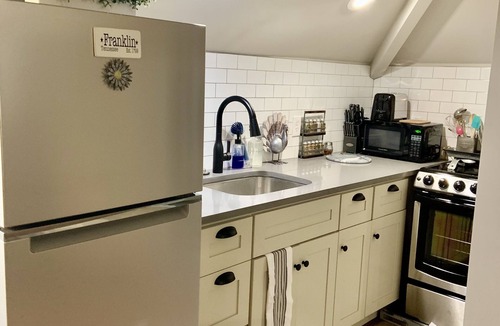 Historic Downtown Franklin House | Beautiful Private Spacious Suite Downtown Franklin
