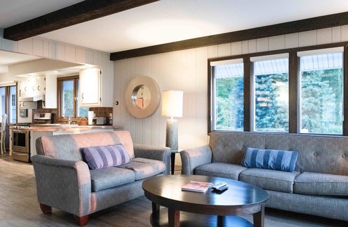 Holland Cottage | Beautifully Designed Cottage with Private Beach and Fabulous Views