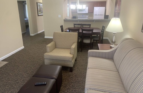 Berkeley House | Build your family memories. Powhatan Resort 4BDR, pools, tennis, activities