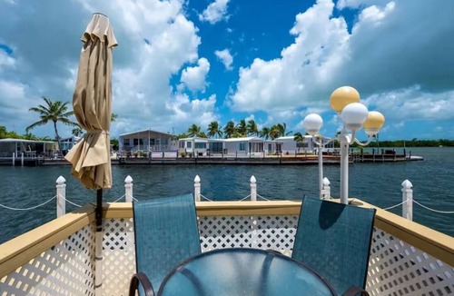 Big Coppitt Key House | Canal Front Home Cute and Cozy w/ 32ft boat slip