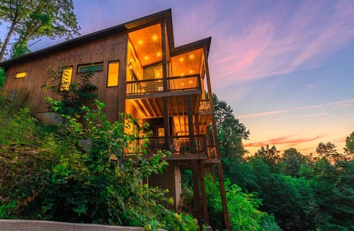 Ridges Over the Lake Cabin | Capstone - Aska Adventure Area