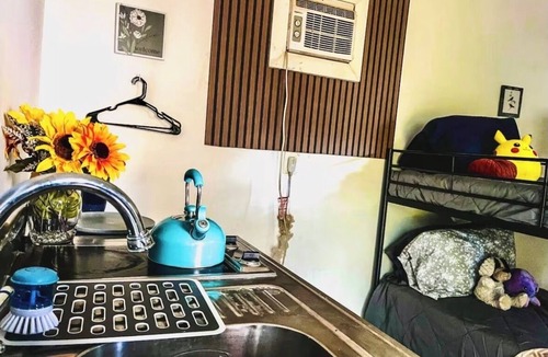 Sylvan Hills Apartment | Central Cozy Studio 11 Minutes From Downtown For Single, Couple, or A Child