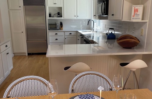 Wainscott House | Charming 3-bedroom house with AC, WiFi and heated pool in lovely Wainscott