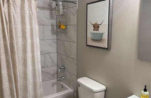 Collier Heights House | Charming 3-bedroom ranch style house in brilliant Atlanta with WiFi, AC