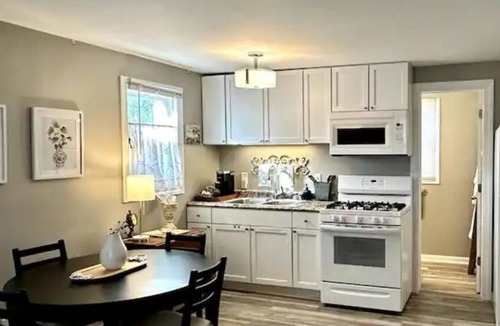 Shorewood Cottage | Charming cottage steps from lake, shops & more!