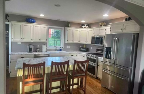 Quarryville House | Charming Farmhouse In Quarryville,PA