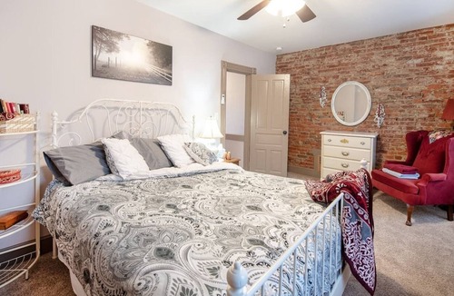 Lancaster Apartment | Combo Lancaster · Lancaster City apartment near convention center