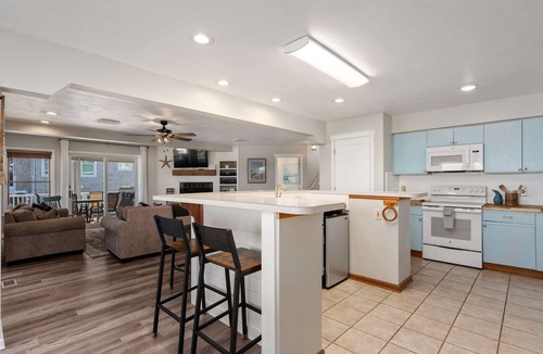 Carolina Dunes House | Come enjoy our Ocean front oasis in the heart of Duck. Private pool and hot tub.