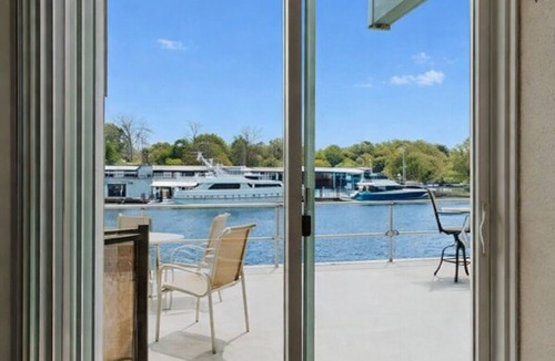 Saugatuck Condo | Couples Waterfront Condo Saugatuck Kayak-Beach-hike-kayak Outdoor Heated Pool