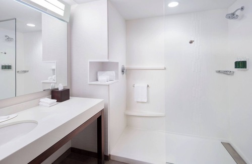 Cape Girardeau Hotel | Courtyard by Marriott Cape Girardeau Downtown
