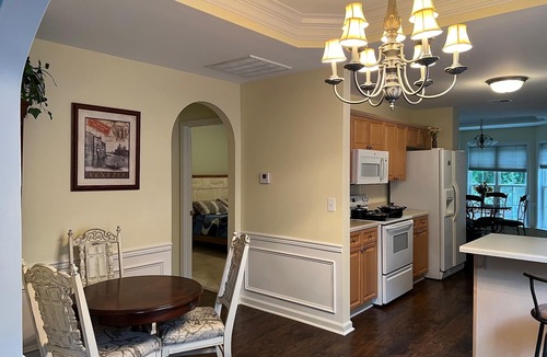 Hoover House | Cozy 2 Bedroom 2 Bathroom townhouse in the heart of Hoover/Pelham area