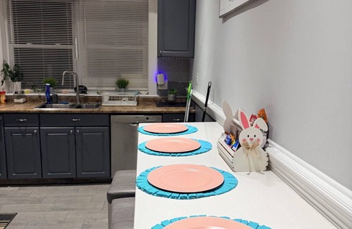 Trenton Apartment | Cozy 2-bedroom apartment in beautiful Ewing Township with AC