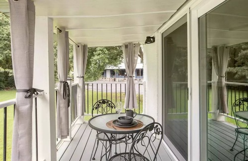 College Park Apartment | Cozy Apartment near Atlanta Airport