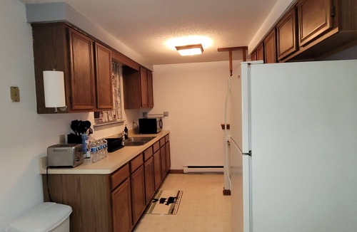 North Tonawanda House | Cozy apartment near Niagara Falls, Air Base, Airport, factory outlet mall, & NU