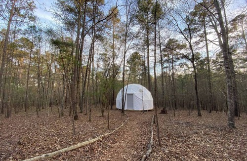 Eatonton RV Rental | Cozy Off-Grid Dome Retreat in the Woods