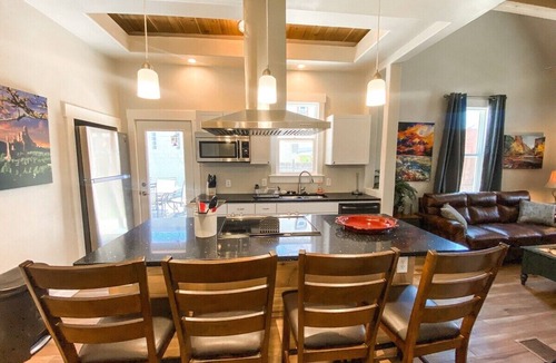 Colorado Springs House | ♥Custom♥Dream home, loft/porch,trendy neighborhood