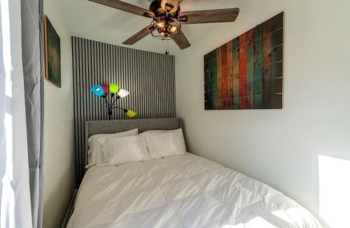 True House | Cute Cozy Cottage by the Pipestream Creek and Close to Pipestream State Park in West Virginia