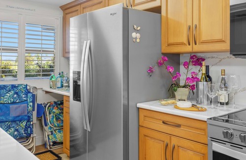 Sanibel Condo | Direct Beach Front/Best View of Gulf/Remodeled Pointe Santo E36 Sanibel