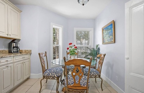 Downtown Historic District Apartment | Dog-friendly renovated downtown apt FREE BIKES