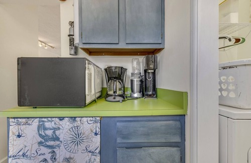 Cedar Key Cottage | Downtown * Walkable * Outdoor Living * 20% weekly & 30% monthly disounts