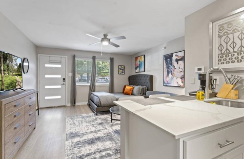 Allandale Apartment | Efficiency Studio Close to Downtown and Domain