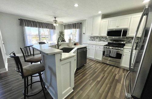 Holland House | Entire Home 4bed 3.5bath in Holland, Michigan